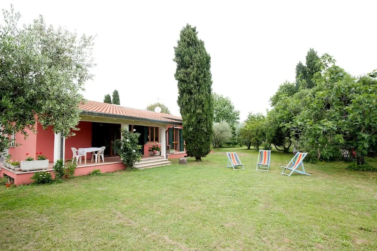 Villa Appartment Parking With Garden Near The Sea Caniparola di Fosdinovo